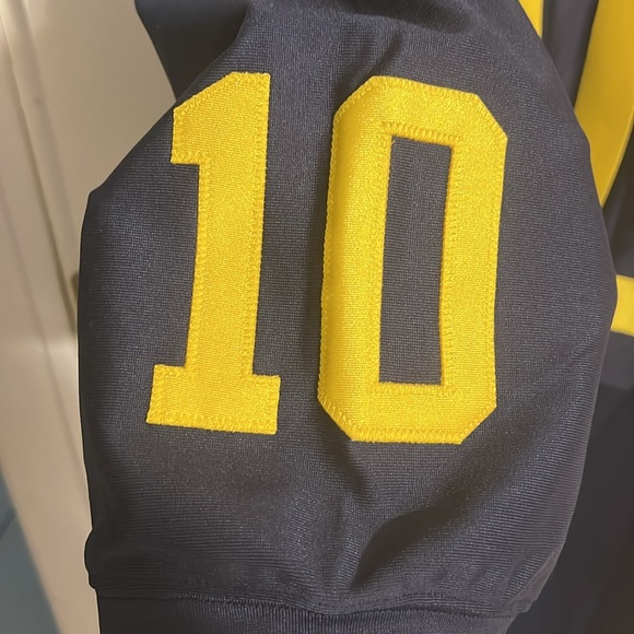 Authentic TOM BRADY #10 Michigan Jersey - Picture 5 of 8